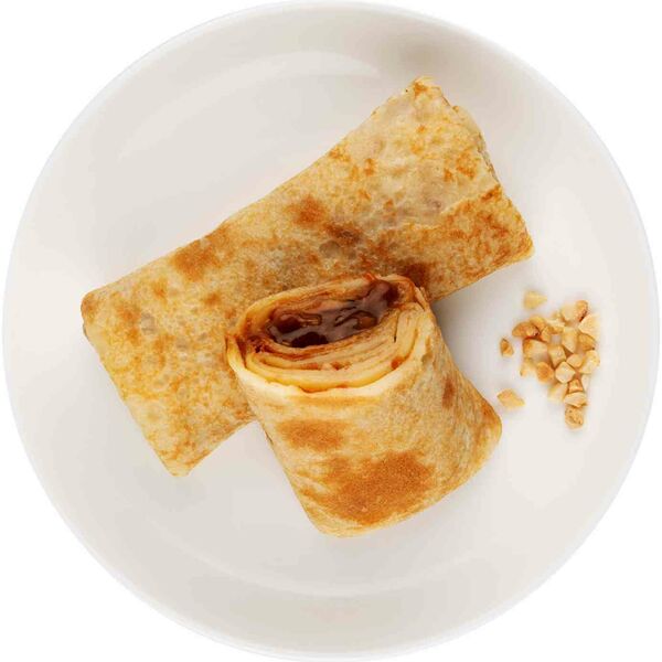 Блинчики с вареным сгущенным молоком и орехами