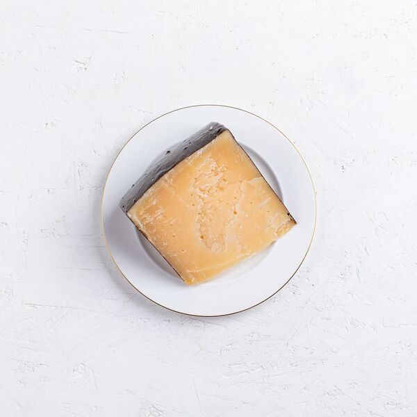 Сыр Чеддер 35%