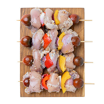 Шашлык из куриного бедра на шпажках Азбука Вкуса, Россия