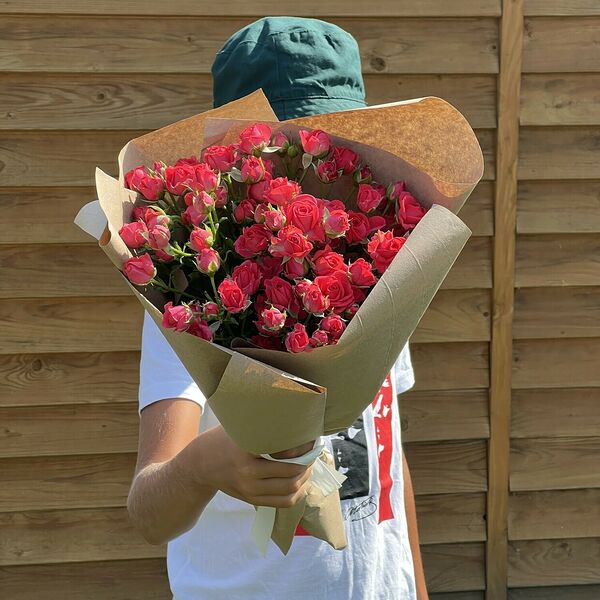 Букет кустовых роз
