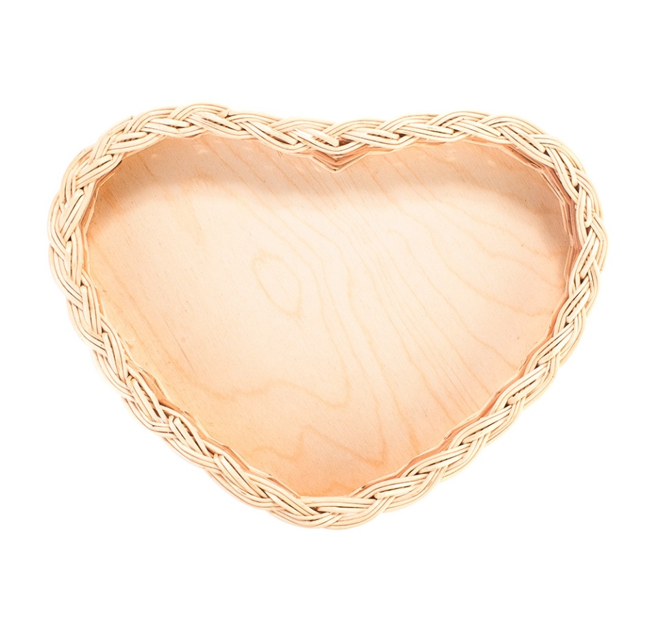 

Тарелка плетеная Сердце Кувшинова Россия