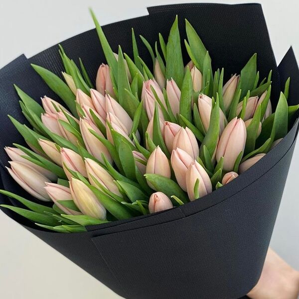 Букет из розовых тюльпанов