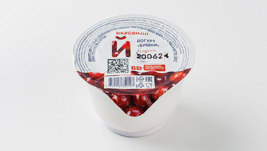 Йогурт фруктовый Вишня 2,5%