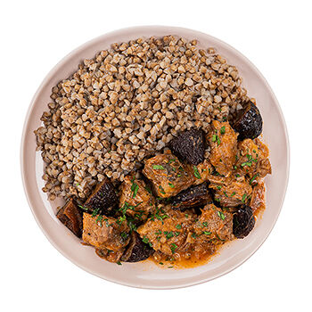 Гречка с говядиной, тушённой с черносливом, «Уже Готово»