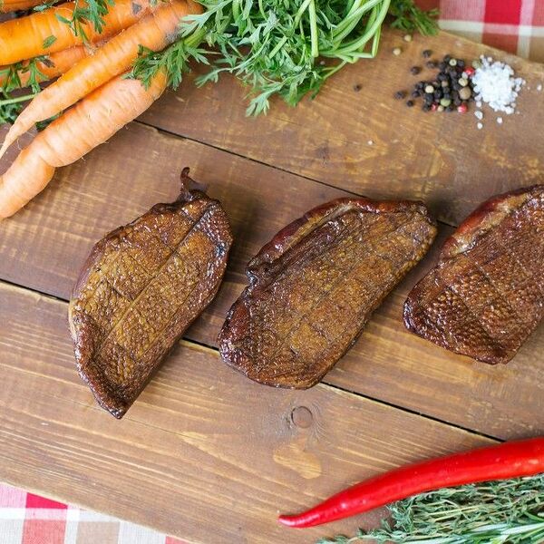 Утиная грудка подкопченая