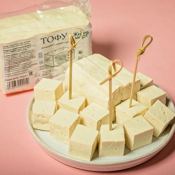 Продукт пищевой соевый Volko Molko Тофу классический 250 г