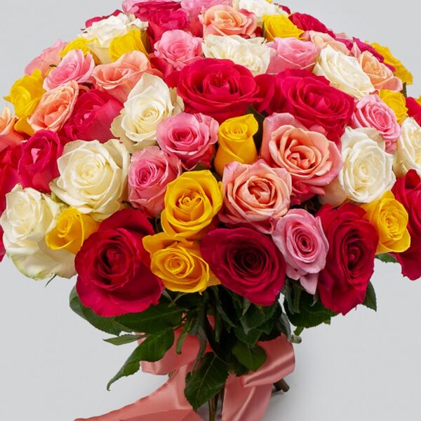 Букет из 51 розы Цветное настроение