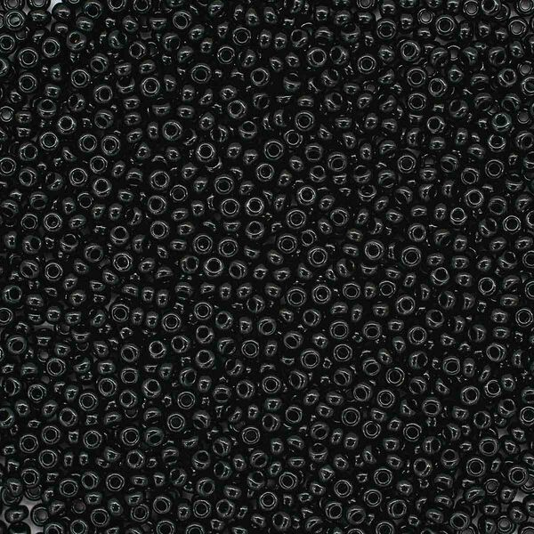 (23980) 331-19001-10/0 Бисер непрозрачный 10/0 круг. отв., 20г (Ч) Preciosa,упак