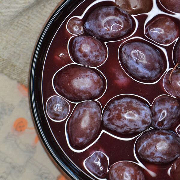 Слива маринованная на развес