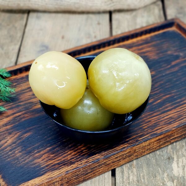 Помидоры классические зеленые