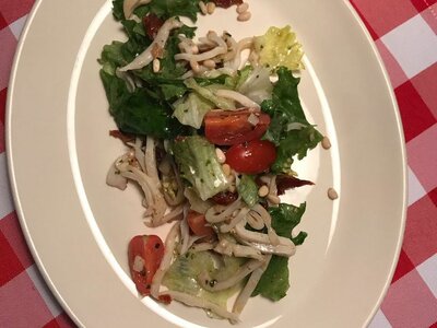 Салат из кальмара песто