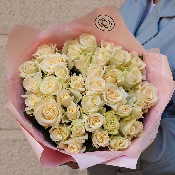 Букет из 35 белых роз 35-40 см (Россия)