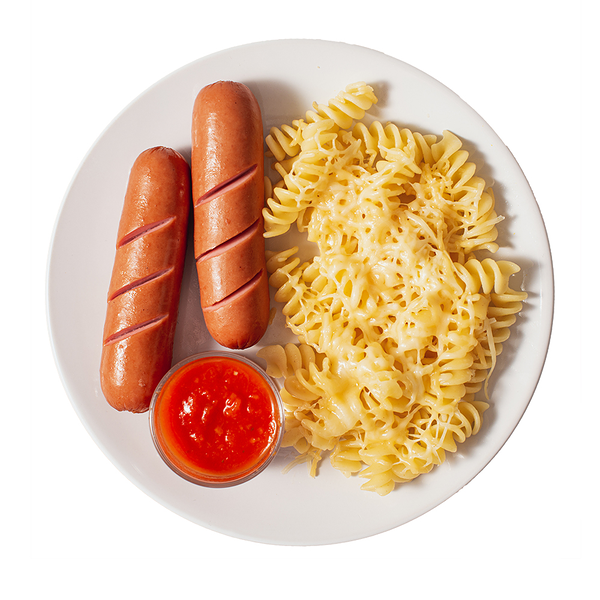 Сосиски с фузилли и тёртым сыром Уже Готово