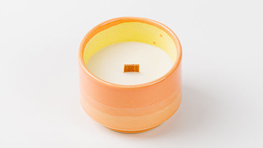 Свеча соевая в керамической чаше Сибирская облепиха