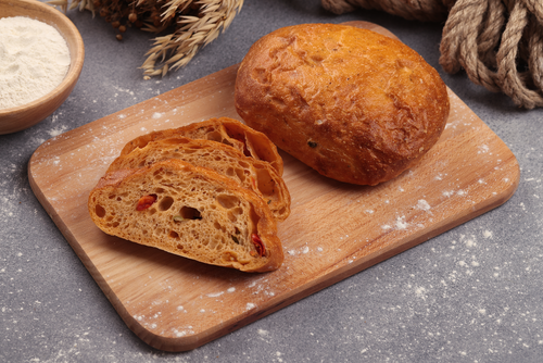 

Хлеб Чиабатта с томатами и оливками на закваске,вес до 200г