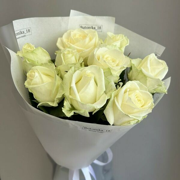Букет из 9 белых роз