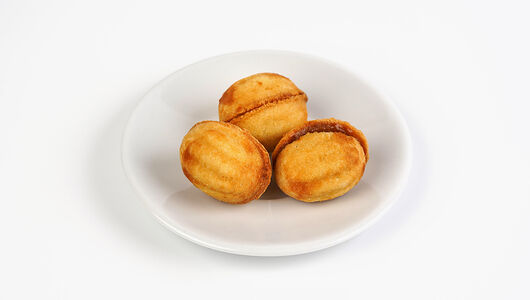 Орешки с вареной сгущёнкой 3 шт