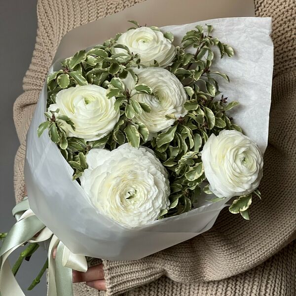 Нежные ранункулюсы ( лютики)