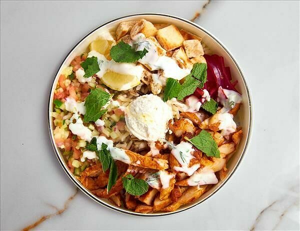 Боул с куриной шавермой