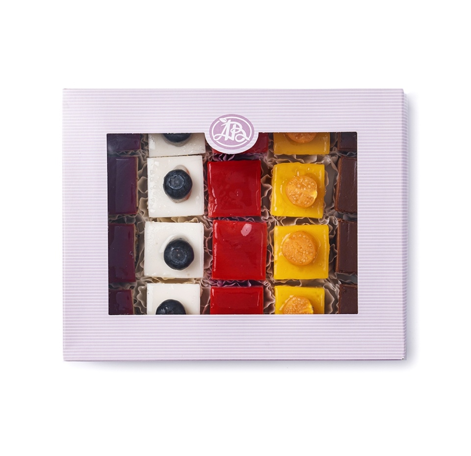 

Набор мини-мини пирожных Ягодный От шеф-кондитера АВ 360 г