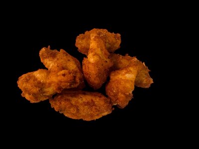 Крылья баффало с соусом