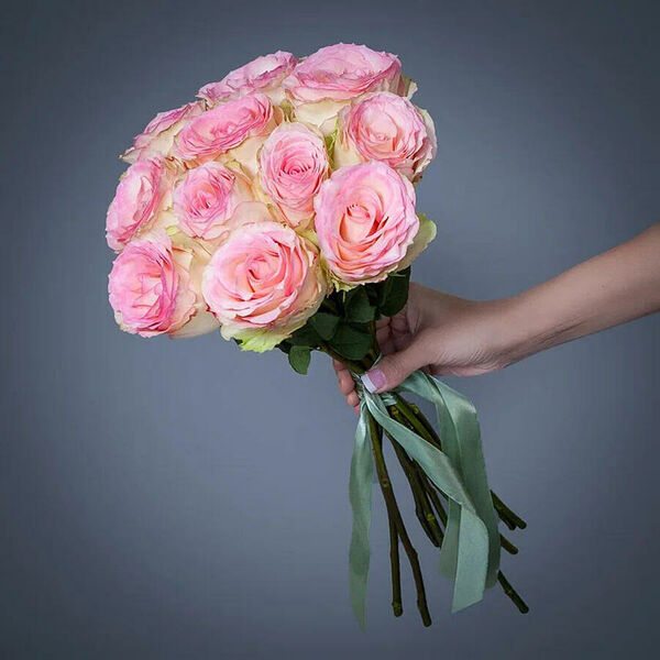 Монобукет 11 роз Esperance под ленту