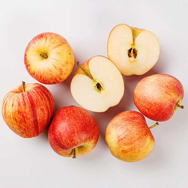 Яблоко крымское красное