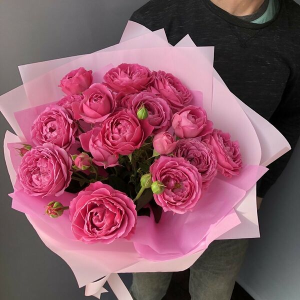 Букет из кустовой пионовидной розы мисти баблс