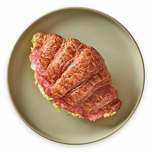 Круассан с салями Шеф Перекрёсток, 115г