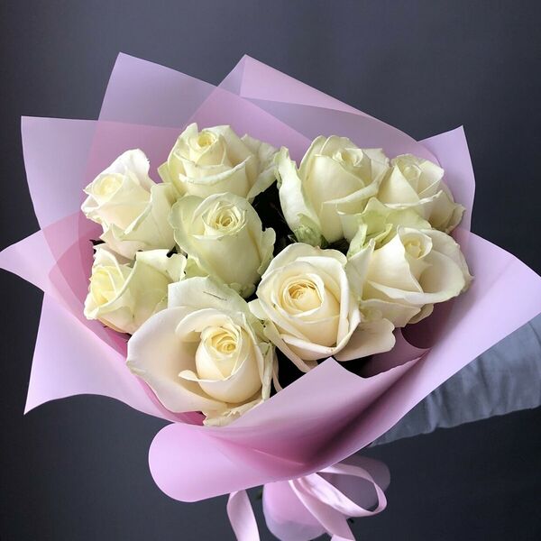 Букет из 9 белых роз