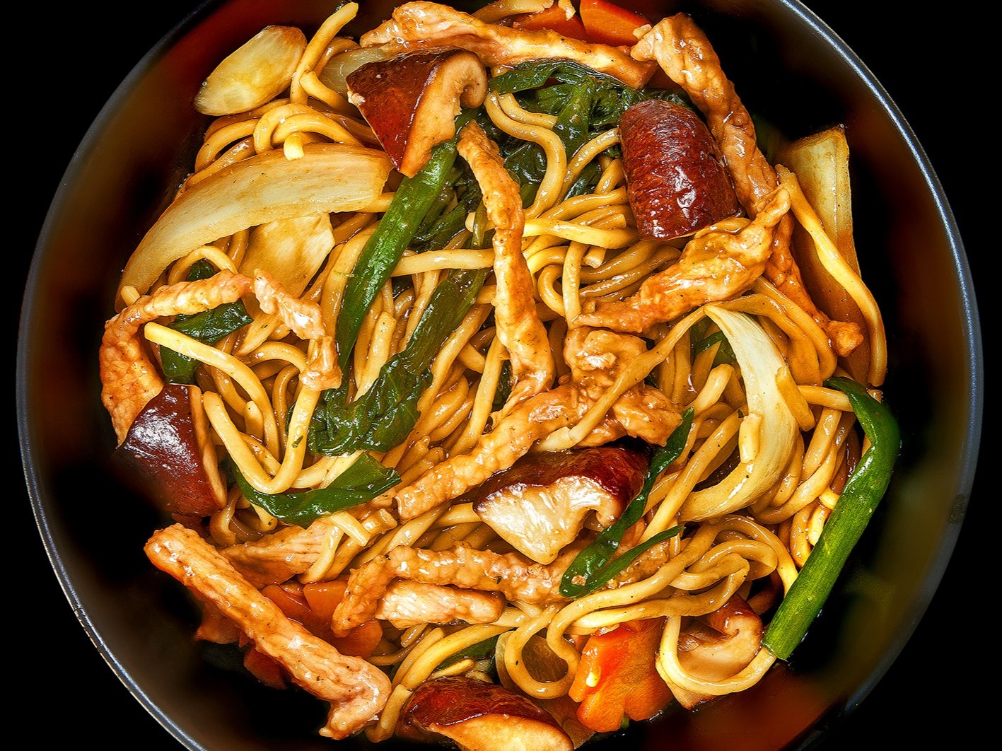 Лапша со свининой и овощами