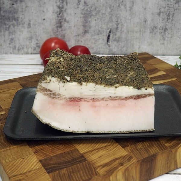 Сало хуторское с черным перцем