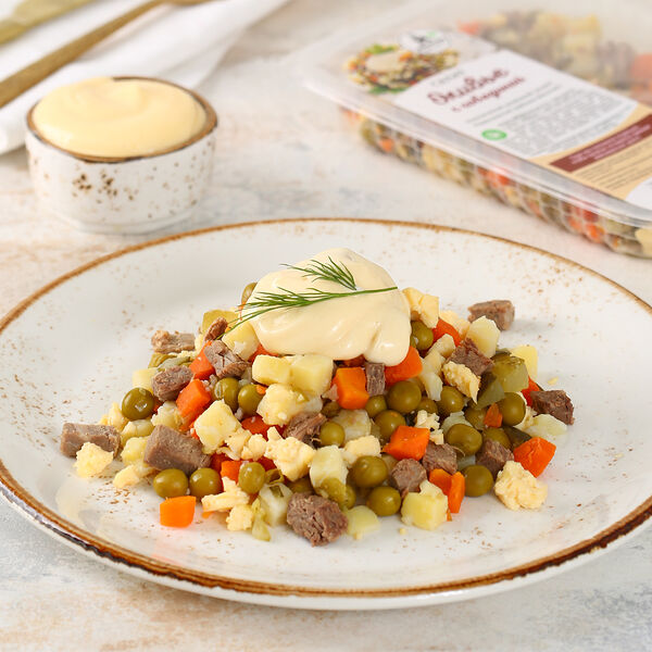 Салат Оливье с говядиной МясновЪ Шеф-повар