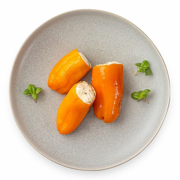 Перчики рыжие с мягким сыром в масле Шеф Перекрёсток