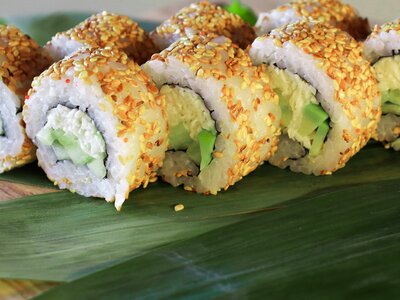 Калифорния с кунжутом