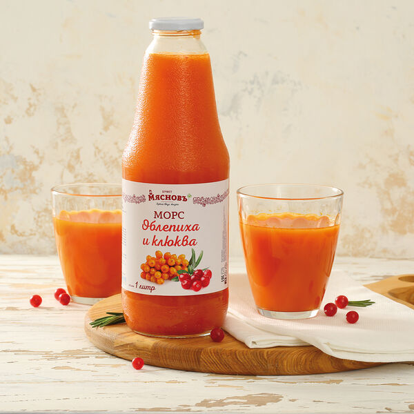 Морс из облепихи и клюквы МясновЪ Буфет