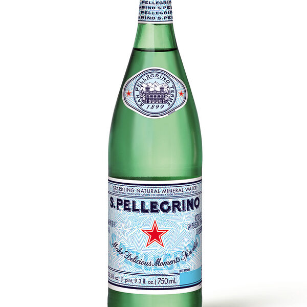 Вода минеральная S.Pellegrino газированная стекло