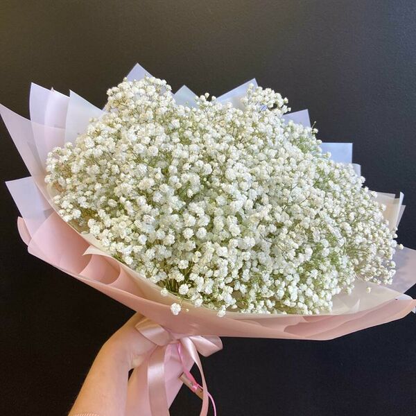Нежный букет из гипсофилы