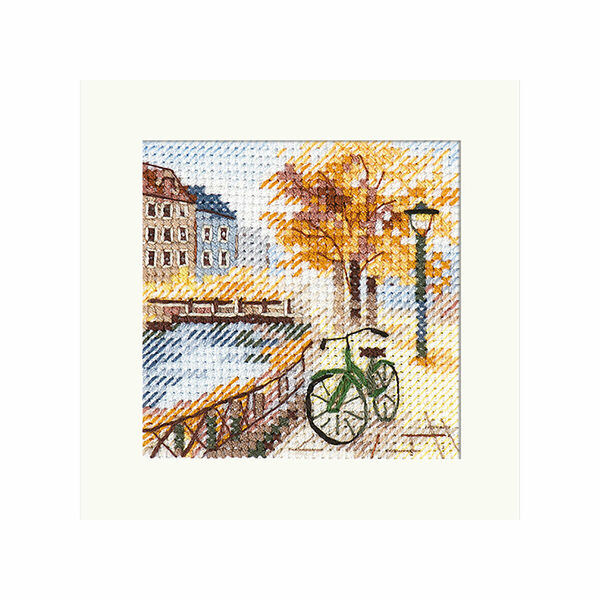0-219 Набор для вышивания АЛИСА 'Осень в городе. Набережная' 7x7см
