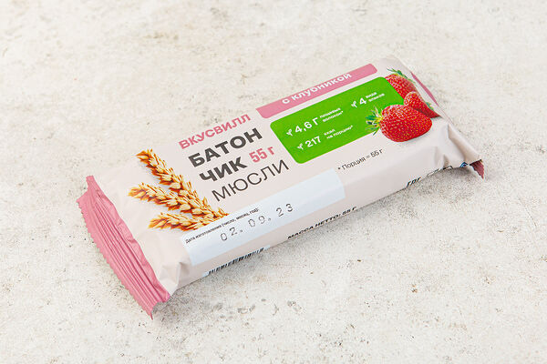 Батончик-мюсли с клубникой