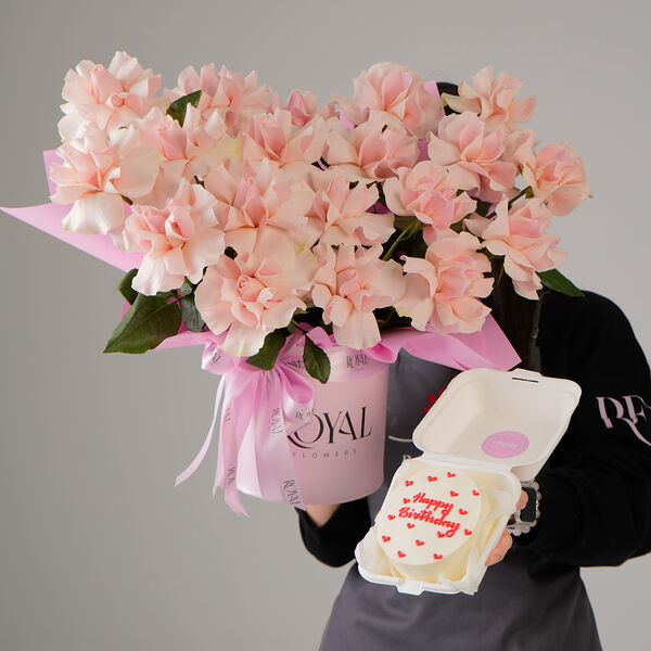 19 роз и тортик