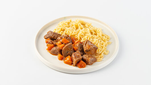 Говядина Бургеньон с макаронами Орзо 