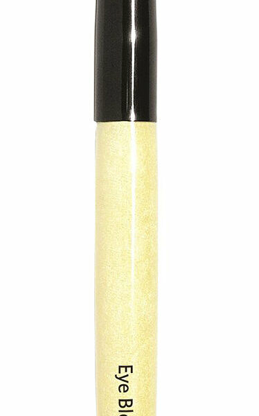 BOBBI BROWN Eye Blender Brush Кисть для макияжа глаз с искусственным ворсом