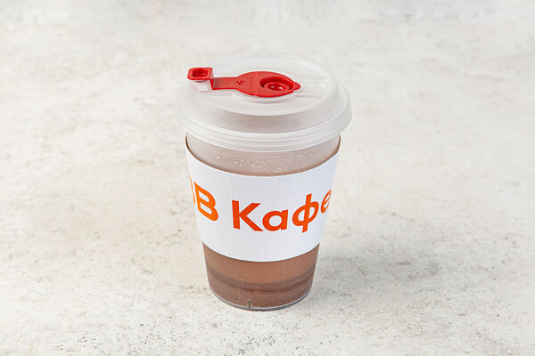 Какао 0,3 на миндальном молоке, кафе