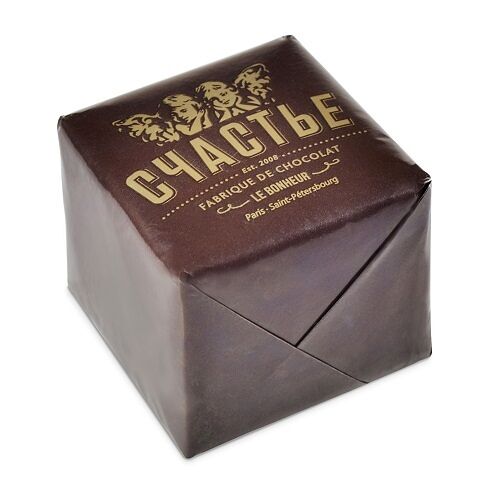 Конфета Счастье пралине с кунжутом и морской солью в темном шоколаде