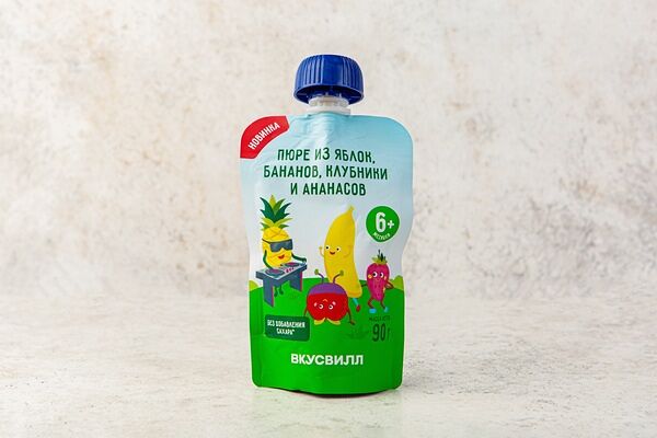 Пюре из яблок, бананов, клубники и ананасов