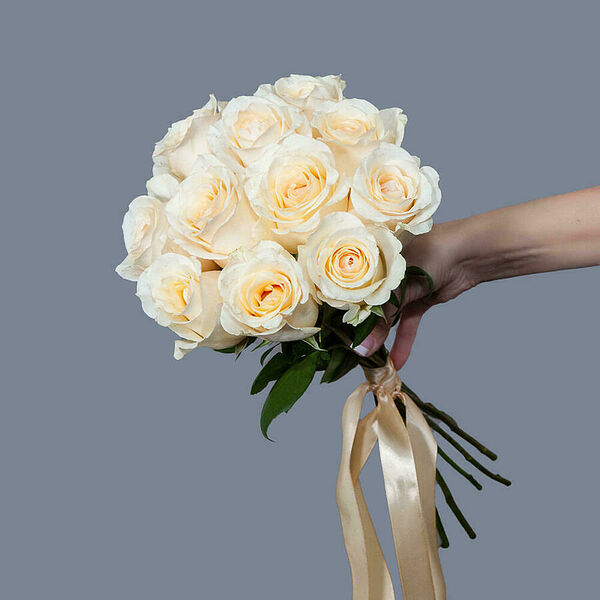 Монобукет 11 Роз Favourite под ленту