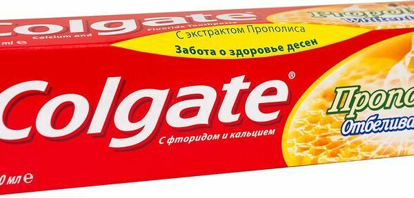 Зубная паста Colgate Отбеливающая Прополис
