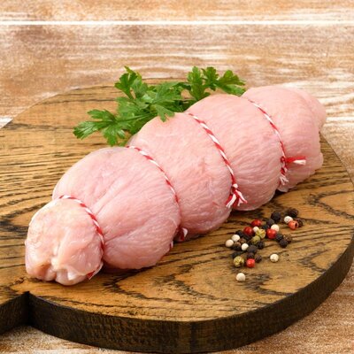 Мини-рулет из индейки с грибами