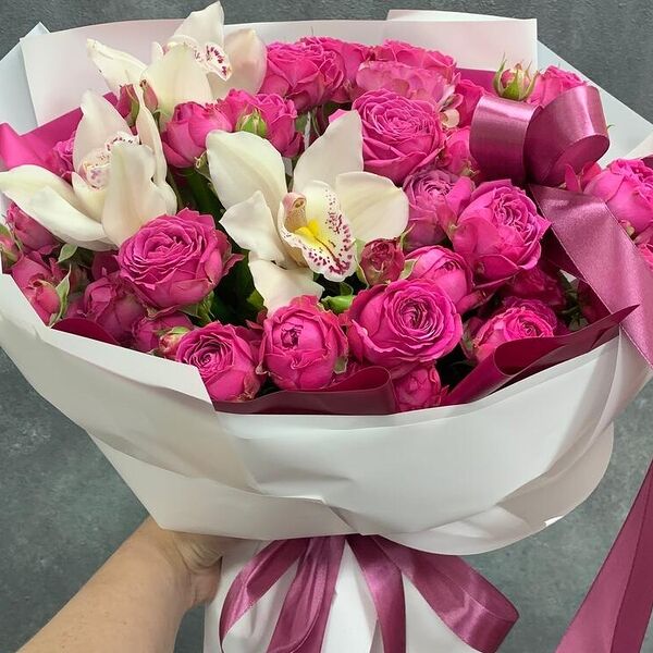 Букет из Мисти Баблс и орхидей